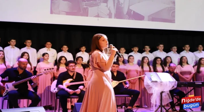 “Bir Nefes Şiir, Bir Ezgi Müzik” Dinletisi Büyük Beğeni Topladı