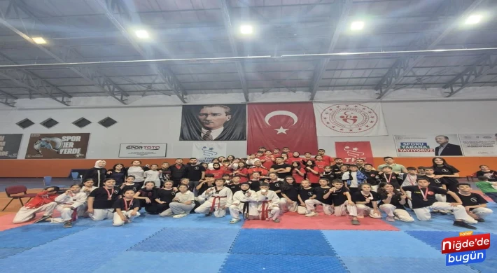 Gafur Emlek Anısına Taekwondo İl Şampiyonası Yoğun Katılımla Gerçekleşti