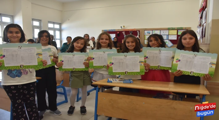 Niğde’de 72 Bin Öğrenci Karne Heyecanı Yaşadı