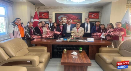 Çiftlik Belediyesi’nden Genç Sporculara Destek