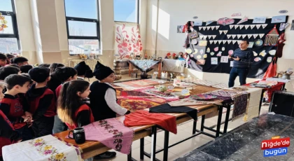 Öğrencilerden geçmişten günümüze bir yolculuk yaşatan sergi