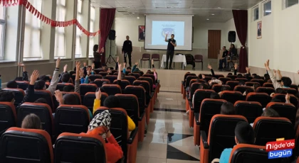 Niğde Emniyet Müdürlüğü’nden Okullarda Bilgilendirme Faaliyeti