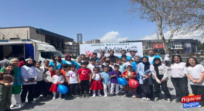 AK Parti Niğde Gençlik Kolları’ndan 23 Nisan’a Renkli Kutlama