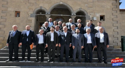 AK Parti'den Köy Muhtarlarıyla İstişare Toplantısı