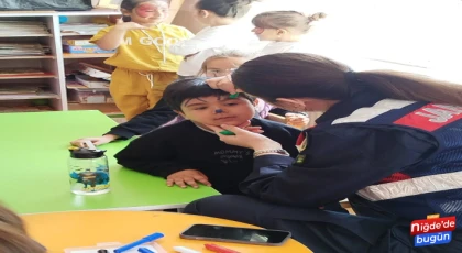 Jandarma’dan Miniklere Bayram Sürprizi