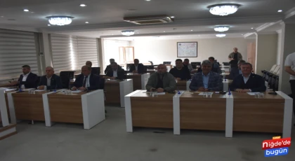 Niğde İl Genel Meclisi'nde Buzlar Erimeye Başladı