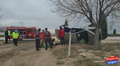 Otomobil Ağaca Çarpıp Takla Attı: 3 Yaralı