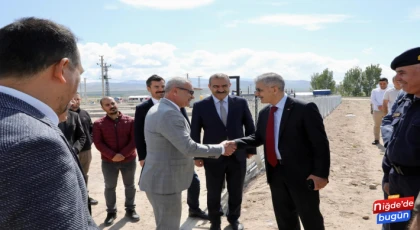 Niğde Valisi Çelik, Mevsimlik Tarım İşçilerini Ziyaret Etti