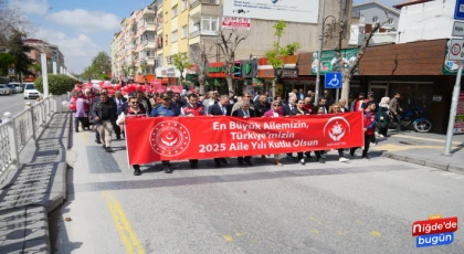 Niğde’de Aile Yılı Yürüyüşü Gerçekleştirildi