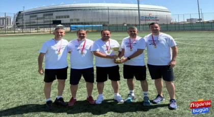 Gençlik Spor İl Müdürlüğü futbol takımı Sivas’tan Şampiyonlukla Döndü