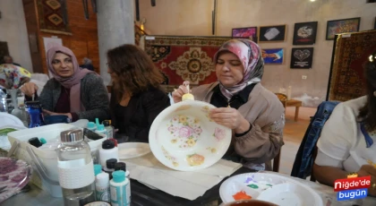 Niğde'de kadınlar geri dönüşümle ekonomiye katkı sağlıyor