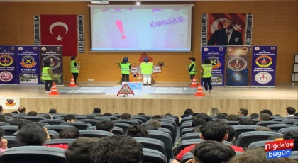 Niğde’de Öğrencilere Jandarma Tanıtım Faaliyeti gerçekleştirildi