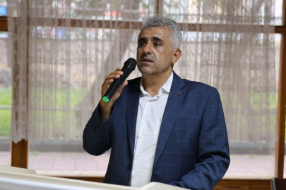 Niğde Memur-Sen: “Vatanın Birliği Kırmızı Çizgimizdir”