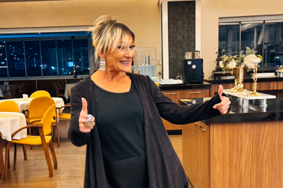 90’ların Efsane Sesi Zeynep Türkeş, Niğde’de Bugün’e Özel Röportaj Verdi!