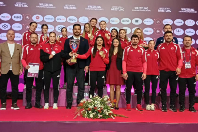 Niğde’de Hazırlandılar, Avrupa’da Tarih Yazdılar: Kadın Güreş Milli Takımı Avrupa İkincisi!