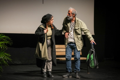 Uluslararası Tiyatro Festivali Coşkusu “İmparator ve Anjelo” ile Final Yaptı