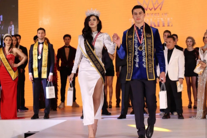 Top Model Of Türkiye’de Şampiyonlar Belli Oldu, Geceye Sahne Performansları Damga Vurdu
