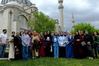 Okuyarak ve Gezerek Öğrenme: “Bir Kitap, Bir Şehir, Bir Yazar” Projesi İlgi Görüyor
