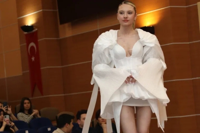 Moda Tasarımı Mezuniyet Defilesi İlgi Gördü