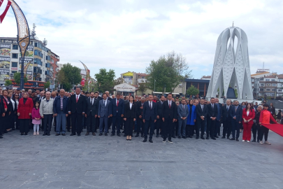 NİĞDE’DE 19 MAYIS COŞKUSU CUMHURİYET MEYDANI’NDA BAŞLADI