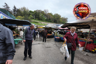 Niğde' de Bayram Öncesi Pazar Kalabalık Ama Satışlar Düşük