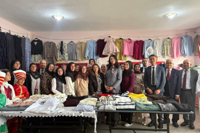 Niğde’de Giyim Üretim Kursu Yıl Sonu Sergisi Açıldı