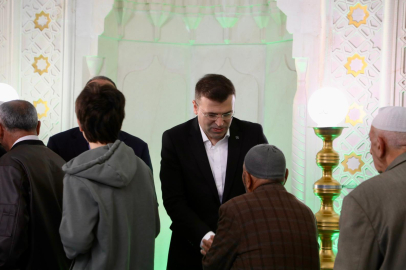 Niğde’de Bayram Coşkusu: Fatih Sultan Mehmet Camii’nde Bayramlaşma