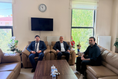 Niğde Çamardı’da Yeni Sağlık Yöneticilerinden Belediye Başkanı Pınar’a Ziyaret