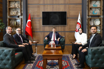 ÇORUM VE ZİRAAT KATILIM HEYETİNDEN NİĞDE VALİSİ AKMEŞE’YE ZİYARET