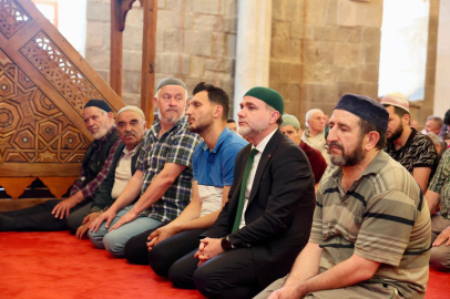 Niğde' de Tarihi Sungurbey Camii Yeniden İbadete Açıldı